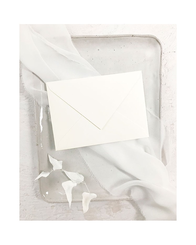 Enveloppe blanche cassée B6 pour les invitations de mariage